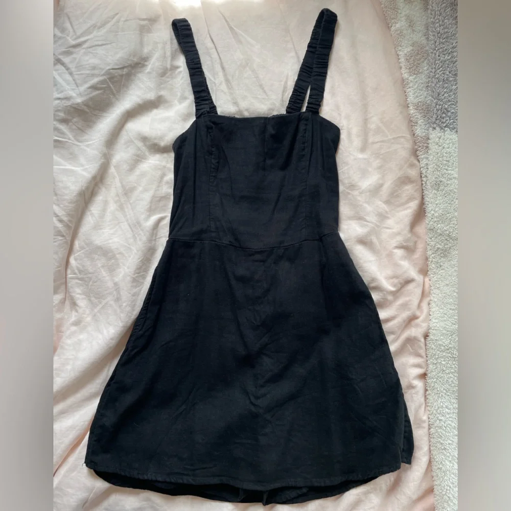 Abercrombie & Fitch Black linen blend open back skort dress - Picture 1 of 6